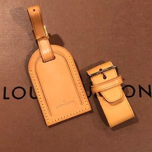 ‼️RARE‼️Auth Louis Vuitton Luggage Tag & Poignet